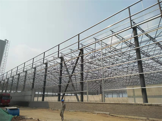 鋼結構施工團隊